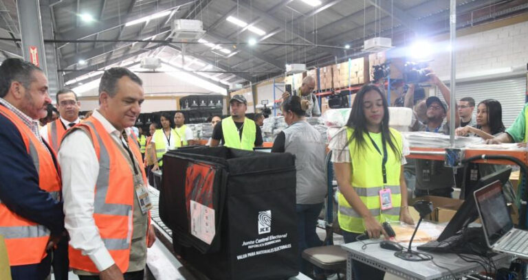 JCE despacha 1,566 kits electorales para voto en el exterior – Remolacha   #FVDigital