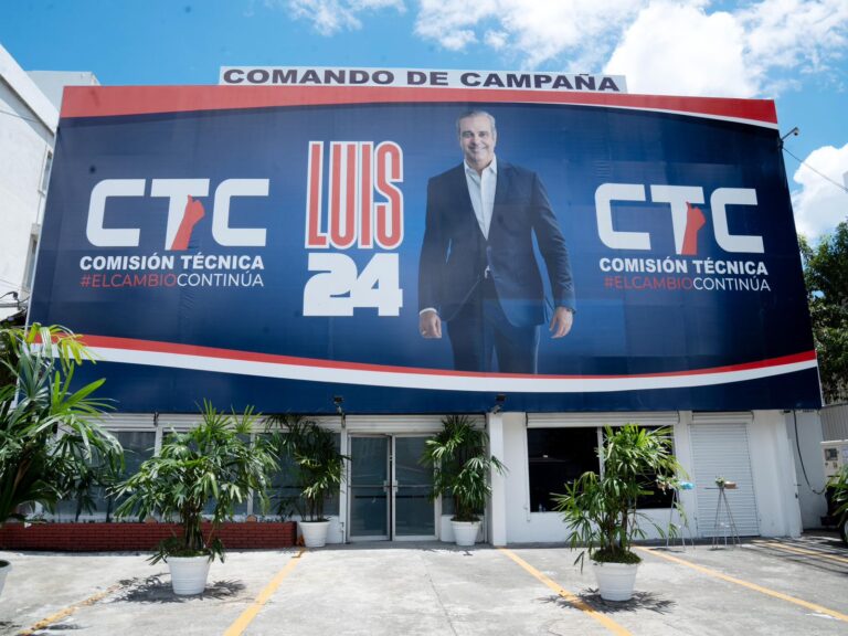 Movimiento de apoyo a reelección de Abinader inaugura comando de campaña