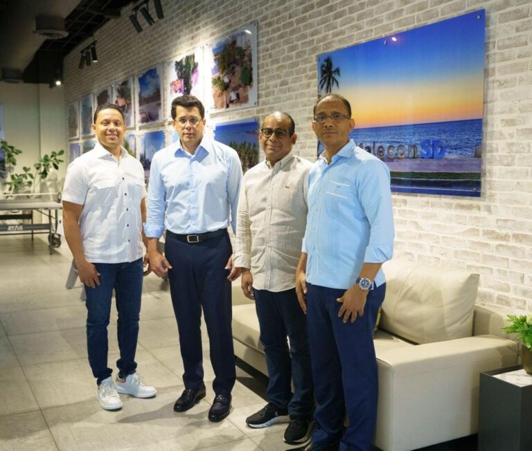 David Collado se reúne con candidatos a diputados por el DN