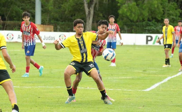 Delfines se coronan campeones del TNC Prejuvenil al vencer a Moca FC
