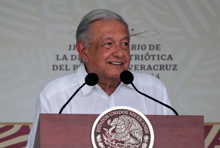 López Obrador reconoce que a México le “conviene” integrarse con EE.UU. pero con “respeto”