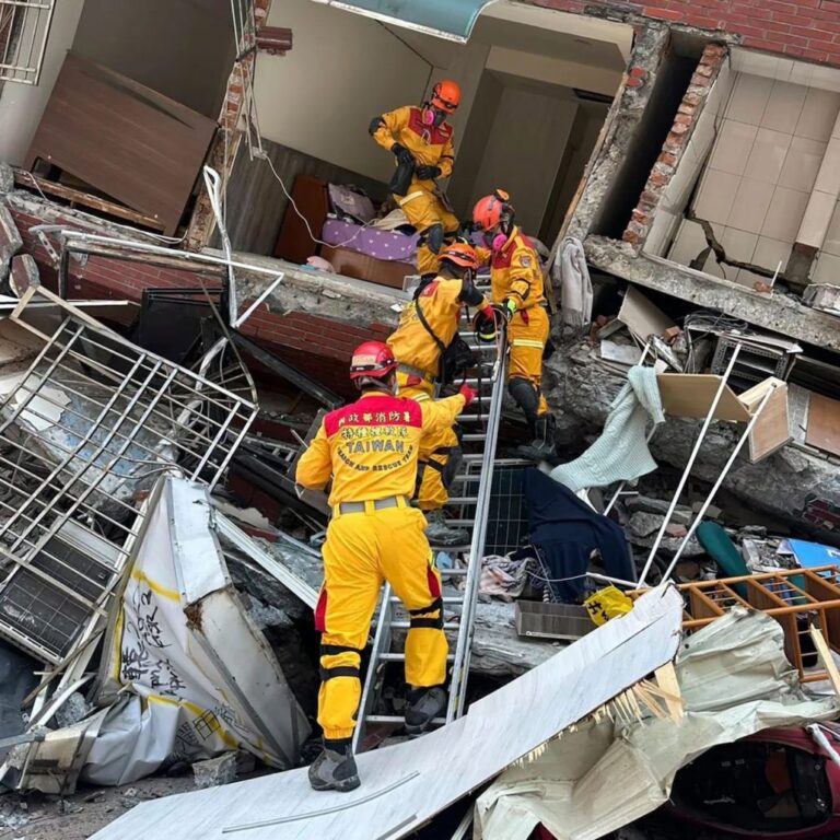 Continúan las labores de rescate tras el terremoto de Taiwán #FVDigital