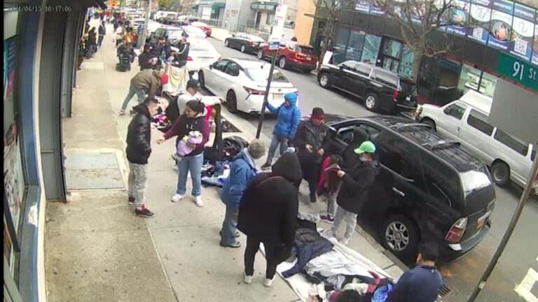 Redadas contra vendedores ambulantes en Jackson Heights