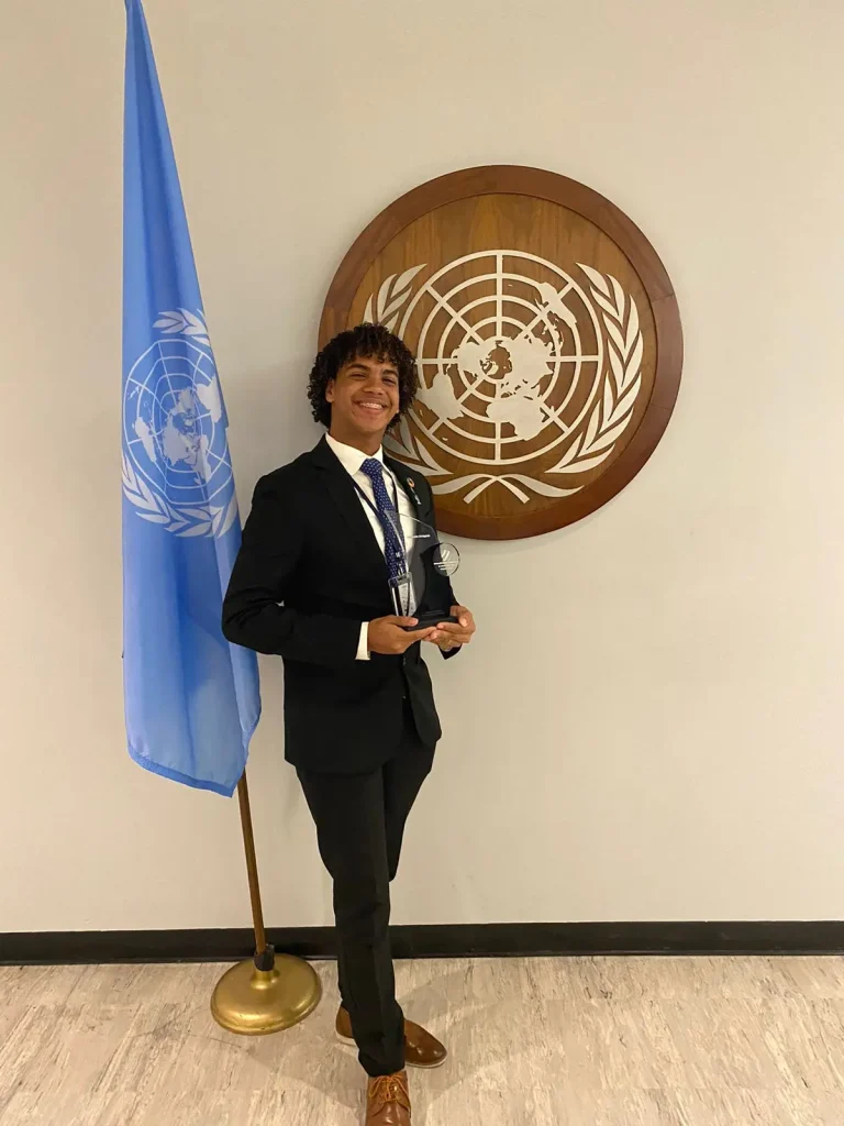 Estudiante dominicano gana primer lugar en el Global Munner de la ONU – Remolacha   #FVDigital