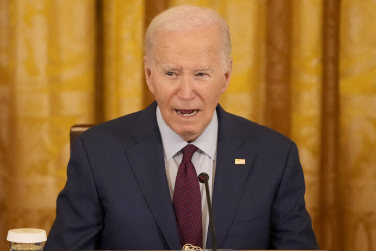 Joe Biden condonará $7,400 millones de dólares a deudores de préstamos estudiantiles #FVDigital