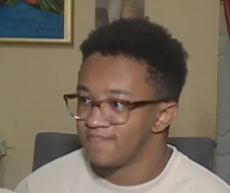 Ayudemos a este joven dominicano   #FVDigital