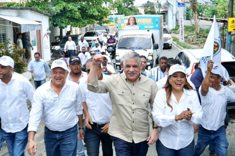 Miguel Vargas dice oficialismo impone fallida reelección con malas prácticas