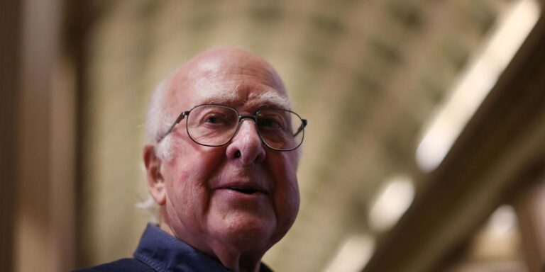 Fallece Peter Higgs, descubridor del “bosón de Higgs”