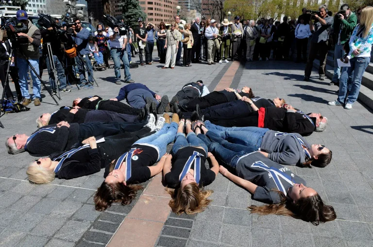 A 25 años del tiroteo escolar de Columbine