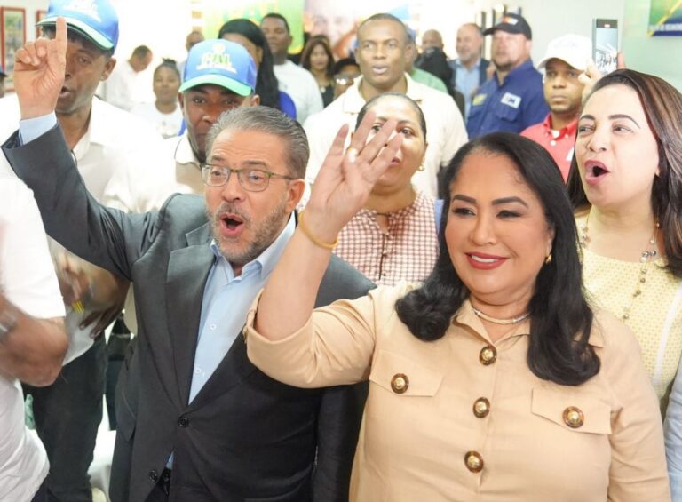 Guillermo hace las paces con exdirectora de INAVI luego de escándalo en el 2013 – noticias telemicro