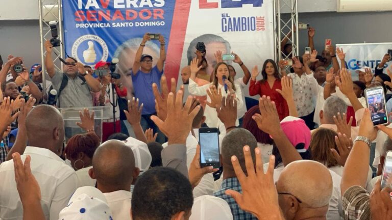 PRM en SDO juramenta dirigencia comando de campaña municipal