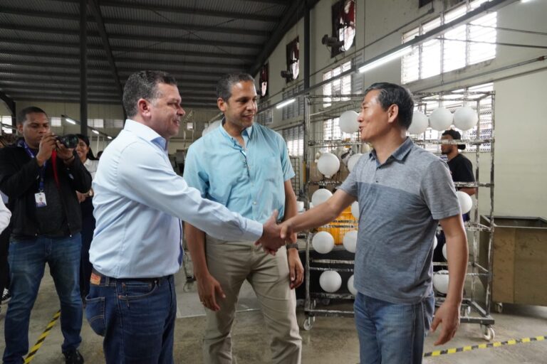 Director general de Proindustria recorre parques de zonas francas del Cibao – noticias telemicro