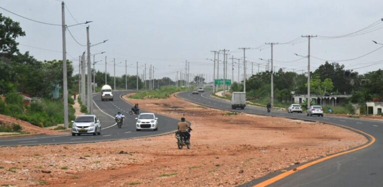 Medio Ambiente sancionará a quienes iniciaron construcción en la Avenida Ecológica