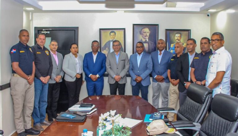 Policiales: Comisionado Ejecutivo para la Reforma Policial lidera encuentro con la DICRIM para conocer e identificar proyectos futuros en materia de seguridad – Policía Nacional Dominicana