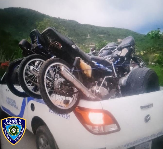 Policiales: Policía frustra carrera clandestina en Paraíso, Barahona, y retiene 5 motocicletas listas para tales fines. – Policía Nacional Dominicana