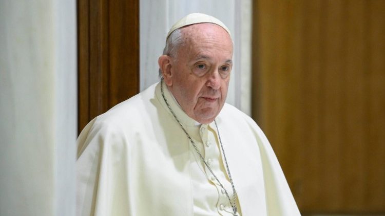 El papa advierte de que la Tierra se está “dirigiendo a la ruina” #FVDigital