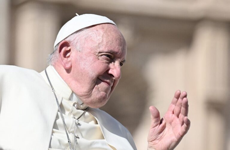 Papa Francisco participará en la cumbre de líderes del G7 para tratar la IA
