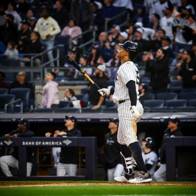 Juan Soto conecta su primer jonrón​​​ en el Yankee Stadium