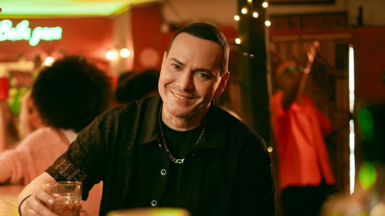 Víctor Manuelle presenta su nuevo álbum «Retromántico» – Remolacha   #FVDigital