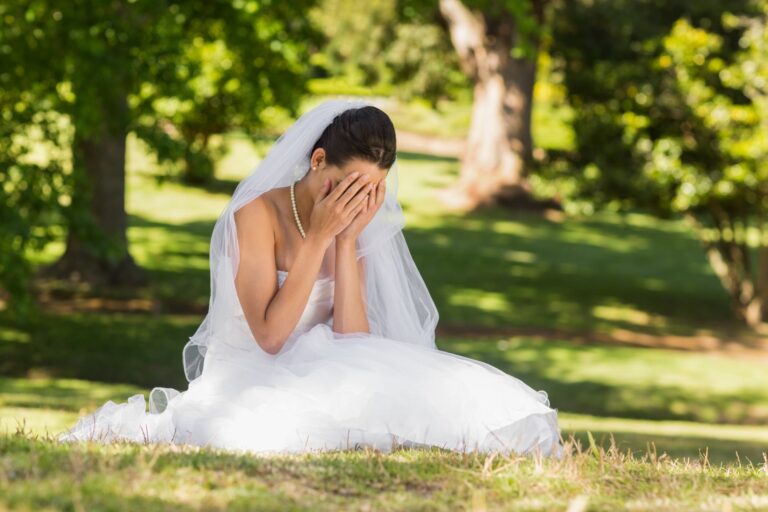 Descubrió a su novia teniendo relaciones con su tío media hora antes de la boda