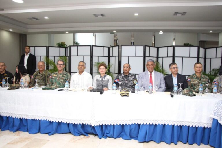 Policiales: Gobierno revela Fuerza de Tarea Conjunta logra situar tasa de homicidios por cada 100 mil habitantes en 10. – Policía Nacional Dominicana