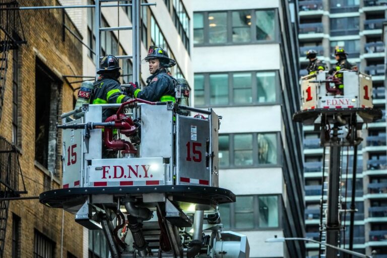 La Ciudad de Nueva York está buscando sus héroes: Abren postulaciones para nuevos oficiales de bomberos