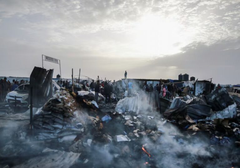 Israel niega haber bombardeado una “zona humanitaria” al oeste de Rafah
