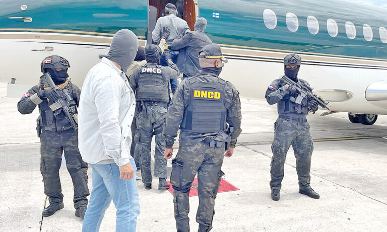 Fugitivos son extraditados a los Países Bajos