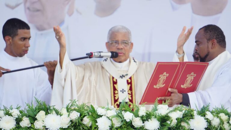 Iglesia Católica dice solo 10 % de población exhibe crecimiento económico