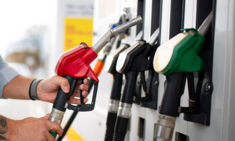 Los combustibles más utilizados mantienen su precio