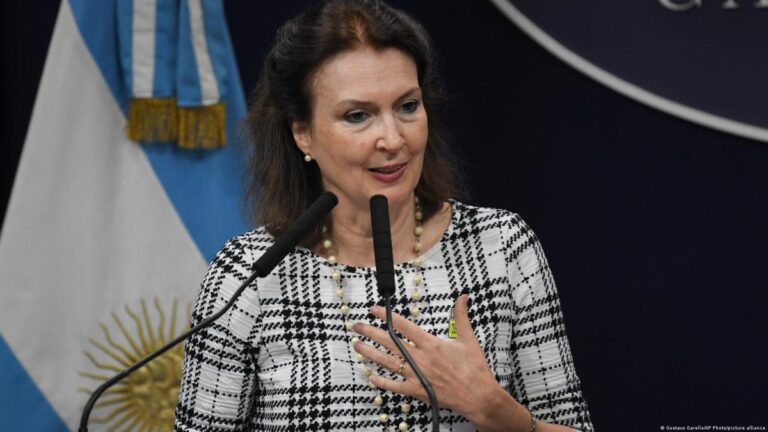 Argentina recibe su hoja de ruta para integrar la OCDE #FVDigital
