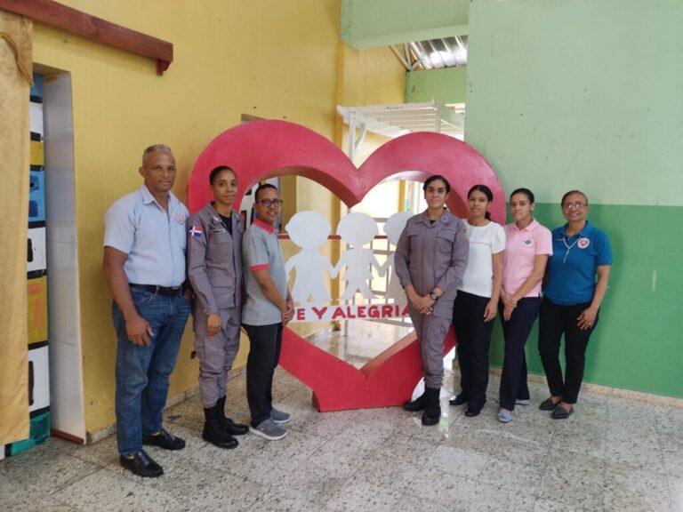 Policiales: 335 jóvenes y niños son capacitados sobre “Juventud Libre de Violencia y Bullying o Acoso Escolar”. – Policía Nacional Dominicana