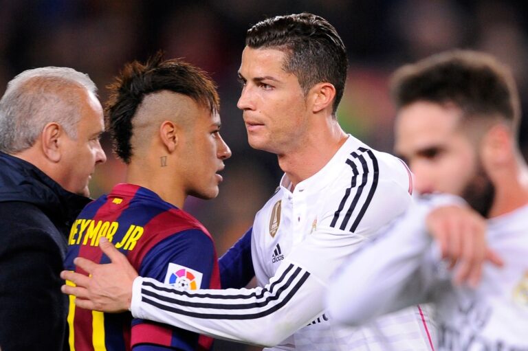 Neymar Jr. y Cristiano Ronaldo compartieron durante pelea entre Tyson Fury y Oleksandr Usyk