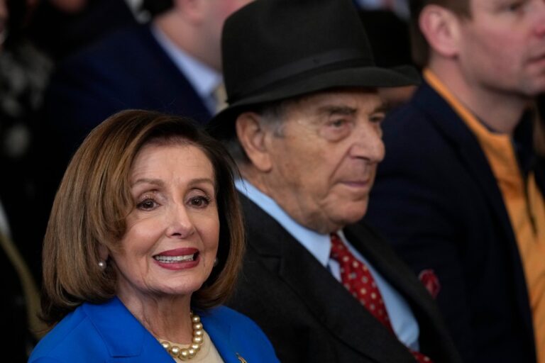 Atacante del esposo de Nancy Pelosi sentenciado a 30 años de prisión por agresión e intento de secuestro