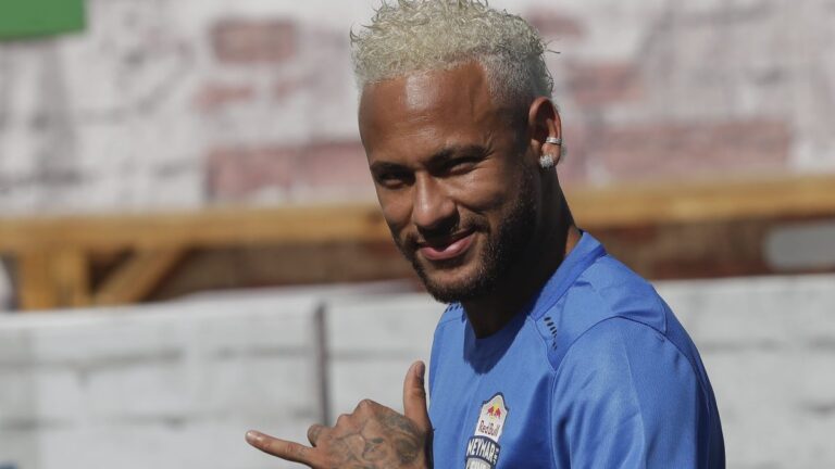 Neymar se solidariza con Brasil y manda ayuda a las víctimas de las inundaciones