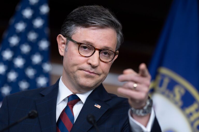 Voces del Partido Republicano cierran filas con Trump, calificando el veredicto como “absurdo” y una “farsa” #FVDigital