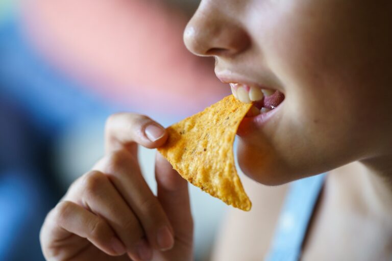 Adolescente de Massachusetts que murió tras participar en reto viral “One Chip Challenge” tenía enfermedad cardíaca