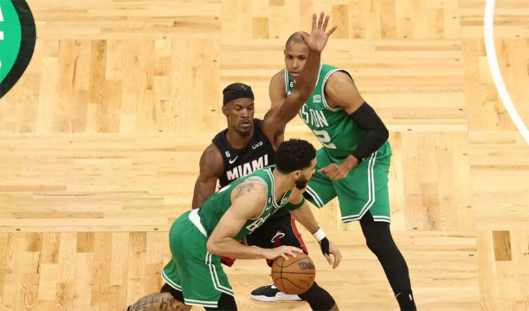 Al Horford y Celtics son primeros semifinalistas playoffs de la NBA