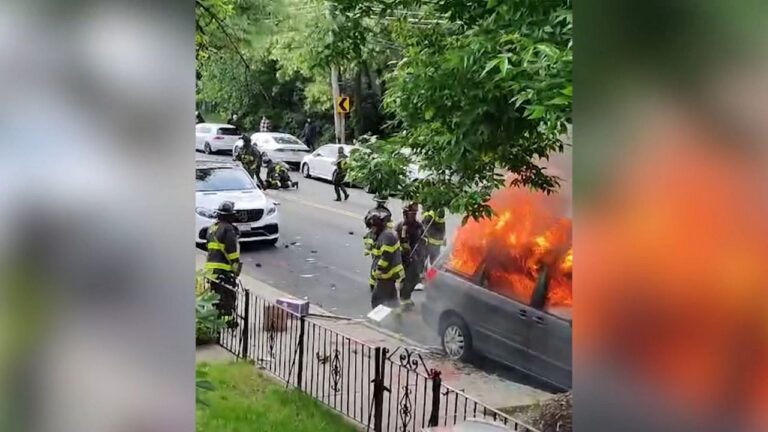 Buscan a chofer que atropelló de muerte a dos hombres