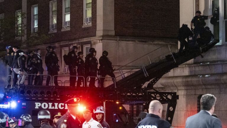 Boletín Matinal: Policía disparó arma en edificio de Universidad de Columbia que estaba siendo desalojado: Fiscal