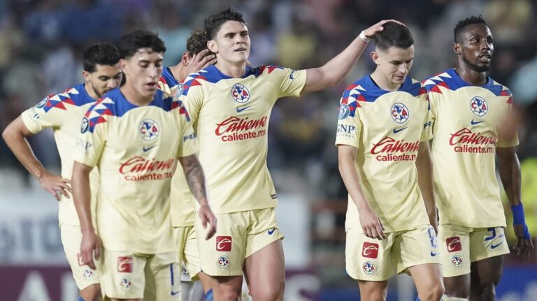 Álvaro Fidalgo reacciona a la eliminación del Club América de la Concachampions  #FVDigital