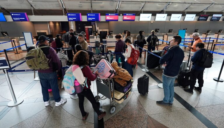 La lista de los aeropuertos más estresantes en Estados Unidos este año