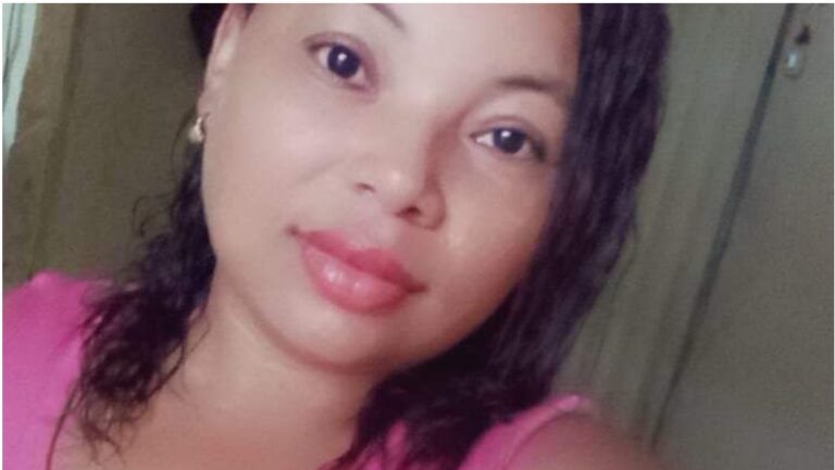 Joven muere mientras recibía docencia en una escuela de Azua