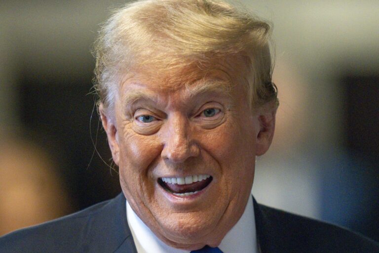 Trump le tumba el pulso a Biden entre los jóvenes