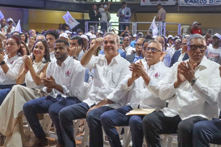 Abinader recibe apoyo del Movimiento por la Dignidad Policial y Militar – noticias telemicro