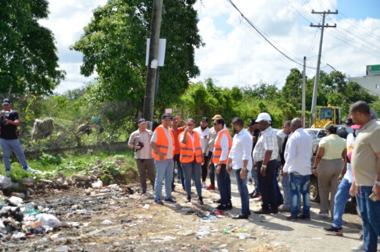 Continúa operativo de limpieza en Guaricanos y Villa Mella por grandes cúmulos de basura – noticias telemicro