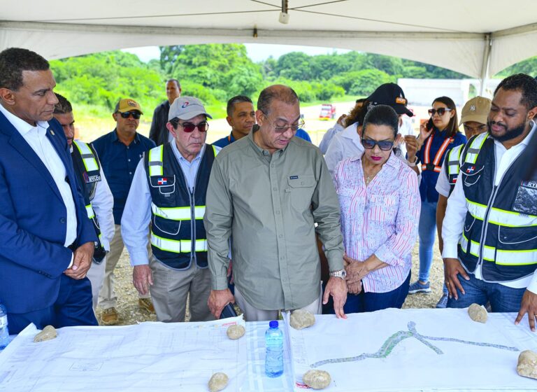 Deligne Ascención supervisa avances de la circunvalación de Navarrete