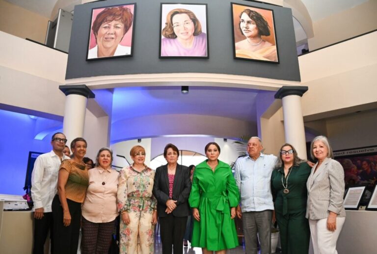 Develan retratos en Galería de la Mujer Dominicana “María Trinidad Sánchez”