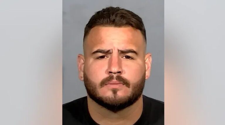 Hombre de Las Vegas asesinó a su vecino por exponer sus genitales frente a su familia #FVDigital