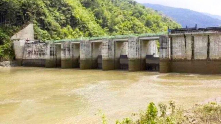 RD: Presa de Tavera es desfogada – Remolacha   #FVDigital